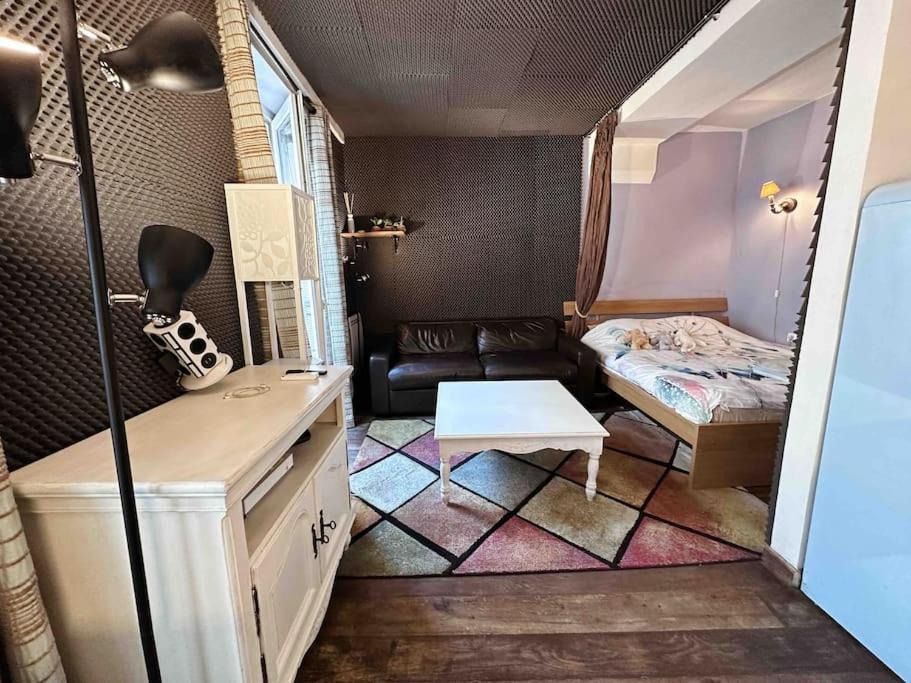 Studio With Home Cinema@Paris Chatelet Exterior photo